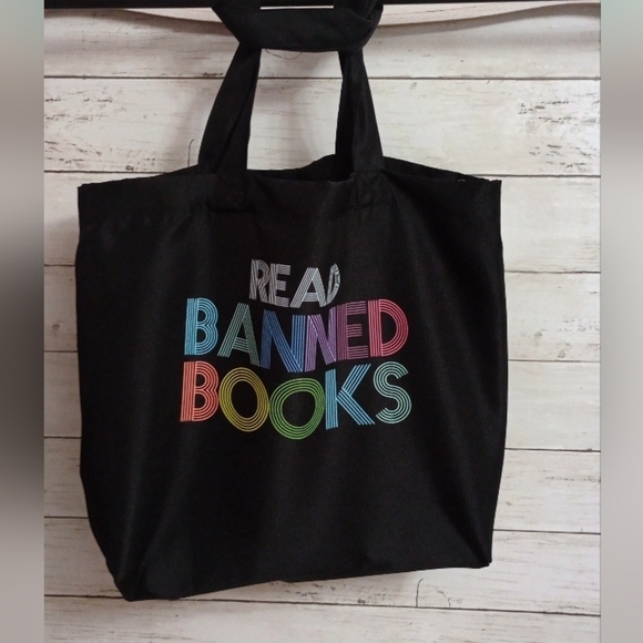 READ BANNED BOOKS tote/bag 🛍️ - Picture 4 of 9